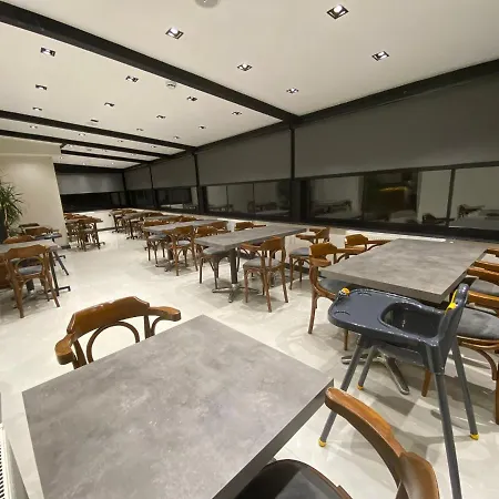Hotel Evim *