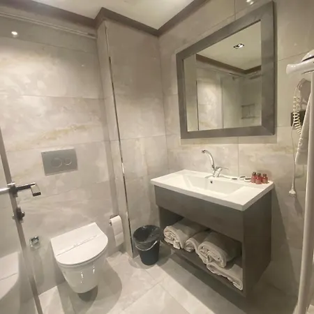Hotel Evim *